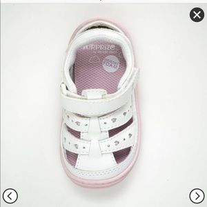 Stride Rite Didi Sneaker Sandal size 5
